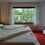 Grosse Mit Dachterrasse דירה