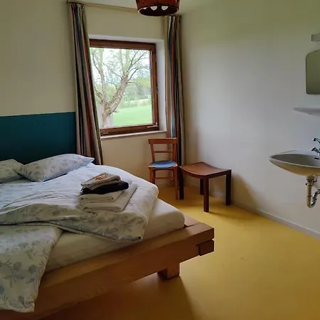Grosse Mit Dachterrasse 绍尔格鲁布