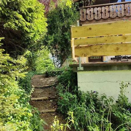 Grosse Mit Dachterrasse