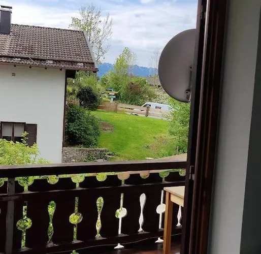 Grosse Mit Dachterrasse